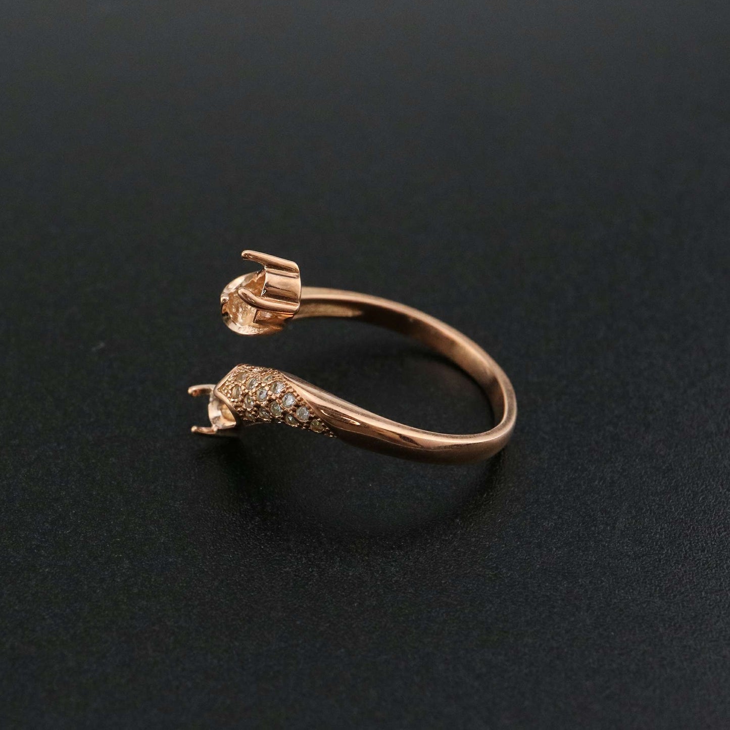 A rose gold oval scale wrap around bypass semi mount